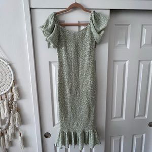 Off the shoulder dress - petal & pup